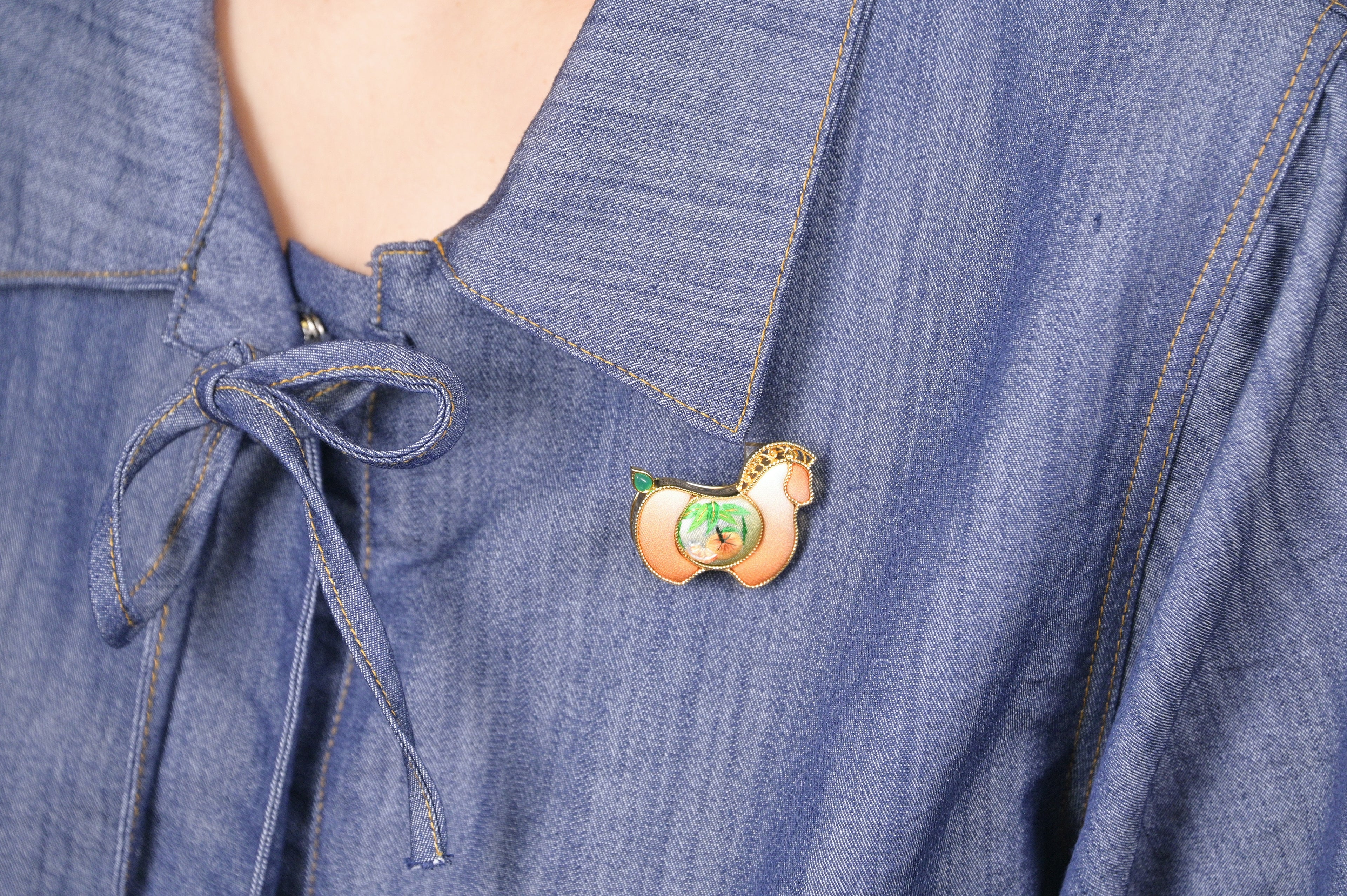 Yotopy Hand Embroidered Brooch Pendant 2-in-1, Suzhou Silk Embroidery Jewelry, Traditional Chinese Yuanbao Horse Bamboo Design, Artisan Craft, 3.6x3cm